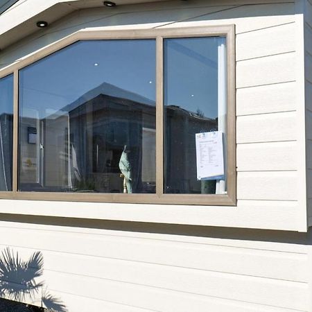 Camping Zavelbos Superior Chalet Maaseik Eksteriør billede